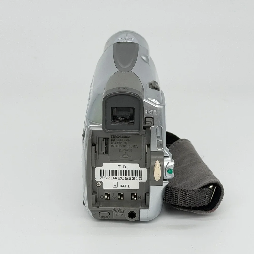 Canon ZR100 MiniDV Digital Video Camcorder ZR 100 A For Parts or Repair *Read*
